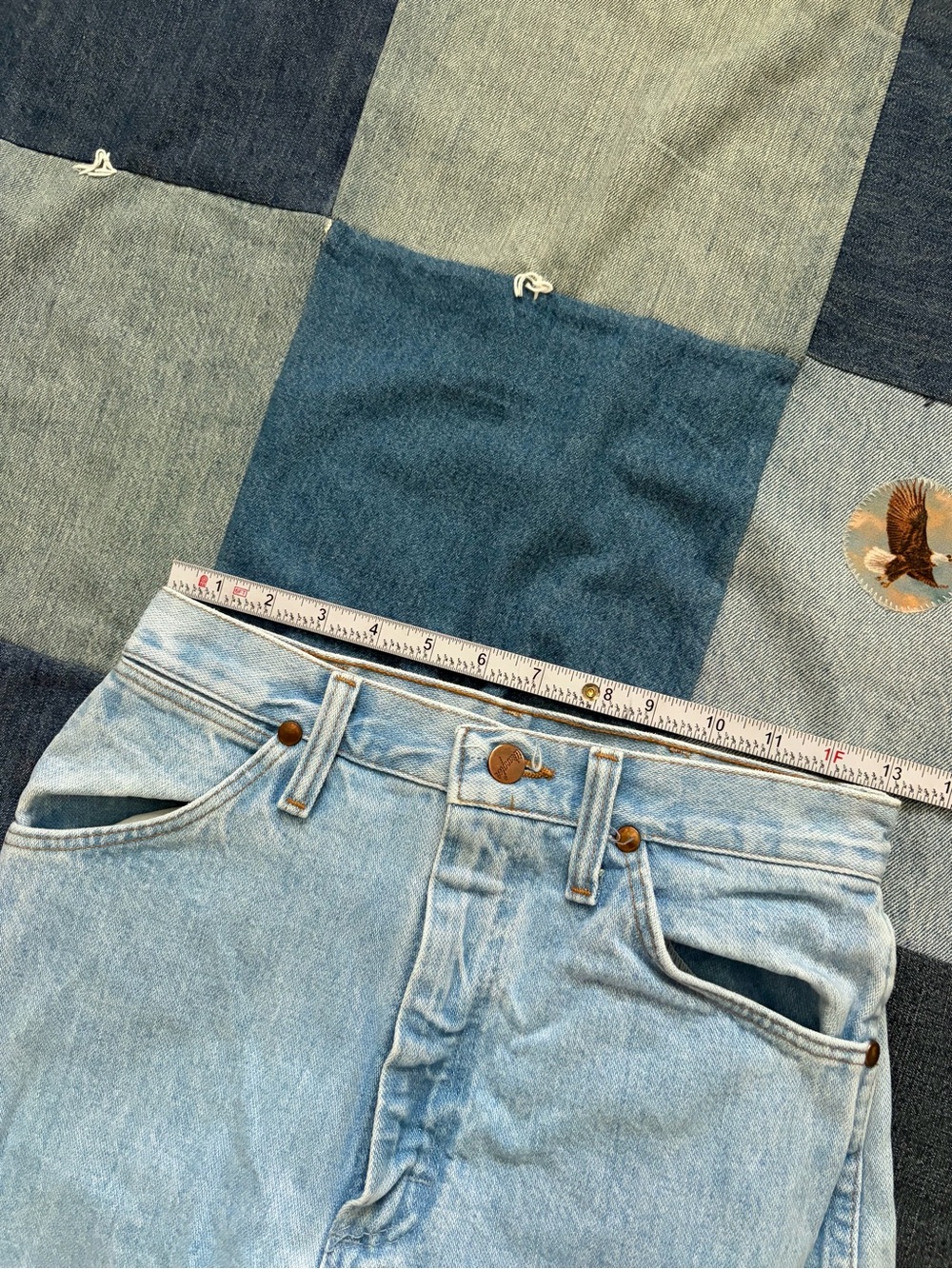 Wrangler 90s vintage jeans made in USA light wash faded denim 26x29 - Picture 8 of 11